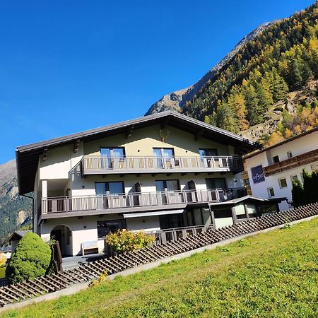 Hotel Tirolerheim Grüner Sölden Exterior foto